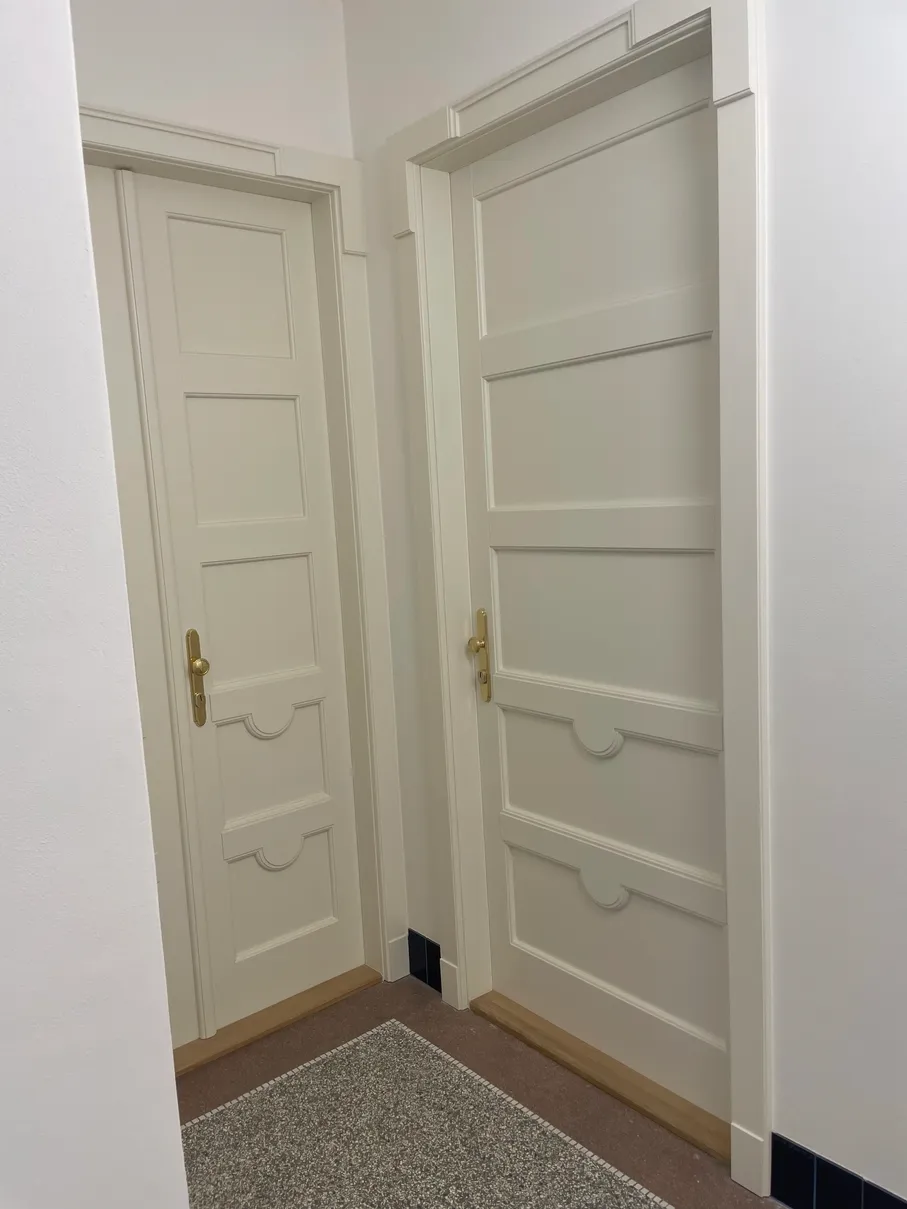 historické vstupní dveře